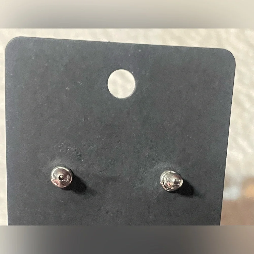Swarovski Silver Crystal‎ Stud Earrings!